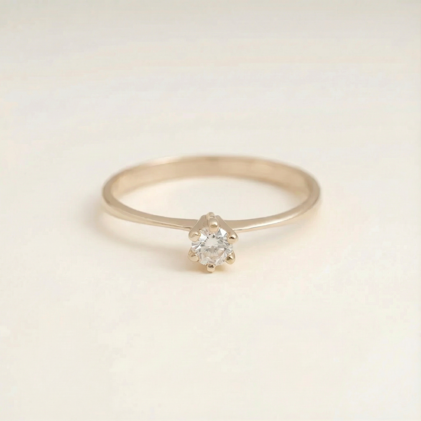 Anel de noivado Round 15 Pts