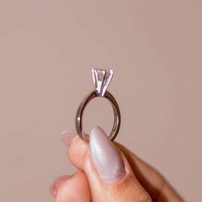 Anel de noivado Round 50 Pts